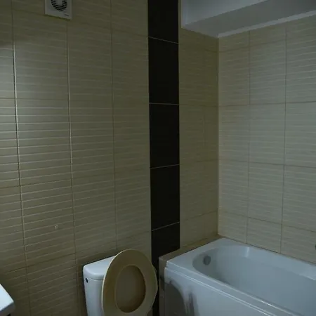 Oda Apartments מאמאיה