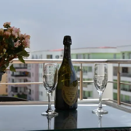 Oda Apartments *